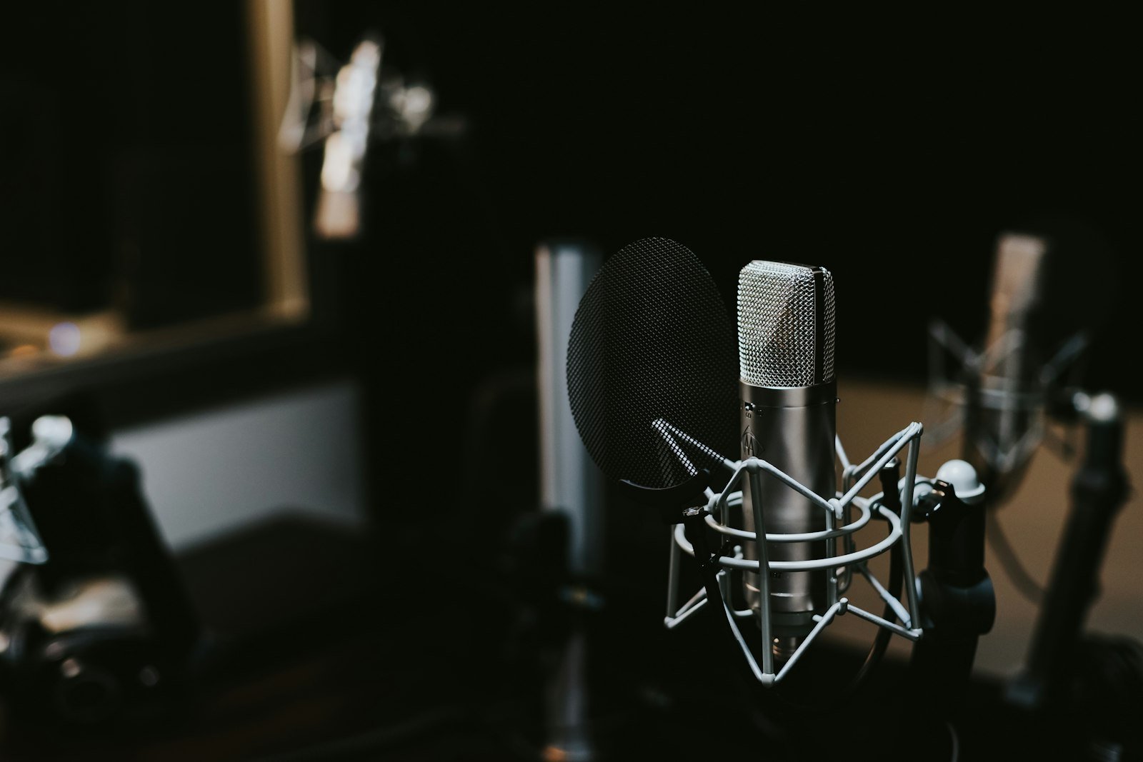 beyerdynamic DT 770 Pro im Podcast-Studio von leomake